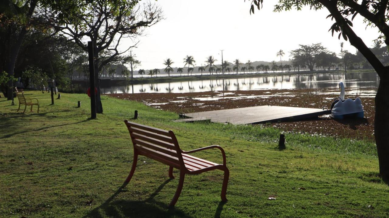 Apartamento Espetacular Na Melhor Praia Da Bahia, Guarajuba E Uma Das Unicas Praias Com Selo Azul Do Brasil -Luxo, Lazer, Diversao E Tranquilidade! Projetado Para Que Voce Tenha A Melhor Experiencia Em Hospedagem - Condominio Tipo Resort, O Mais Proc Camaçari Εξωτερικό φωτογραφία